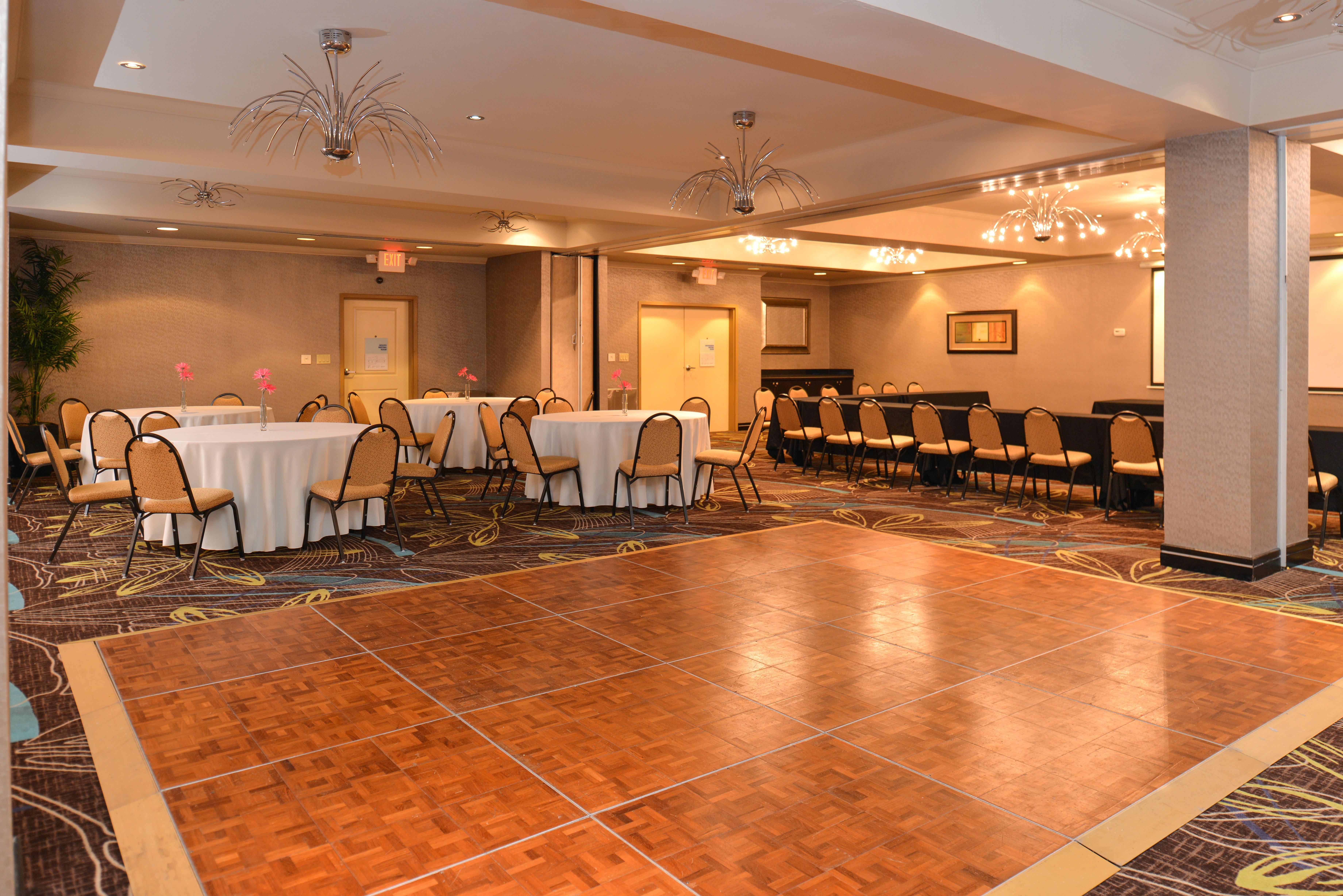 Holiday Inn Express Hotel & Suites Dallas South - Desoto By Ihg Extérieur photo